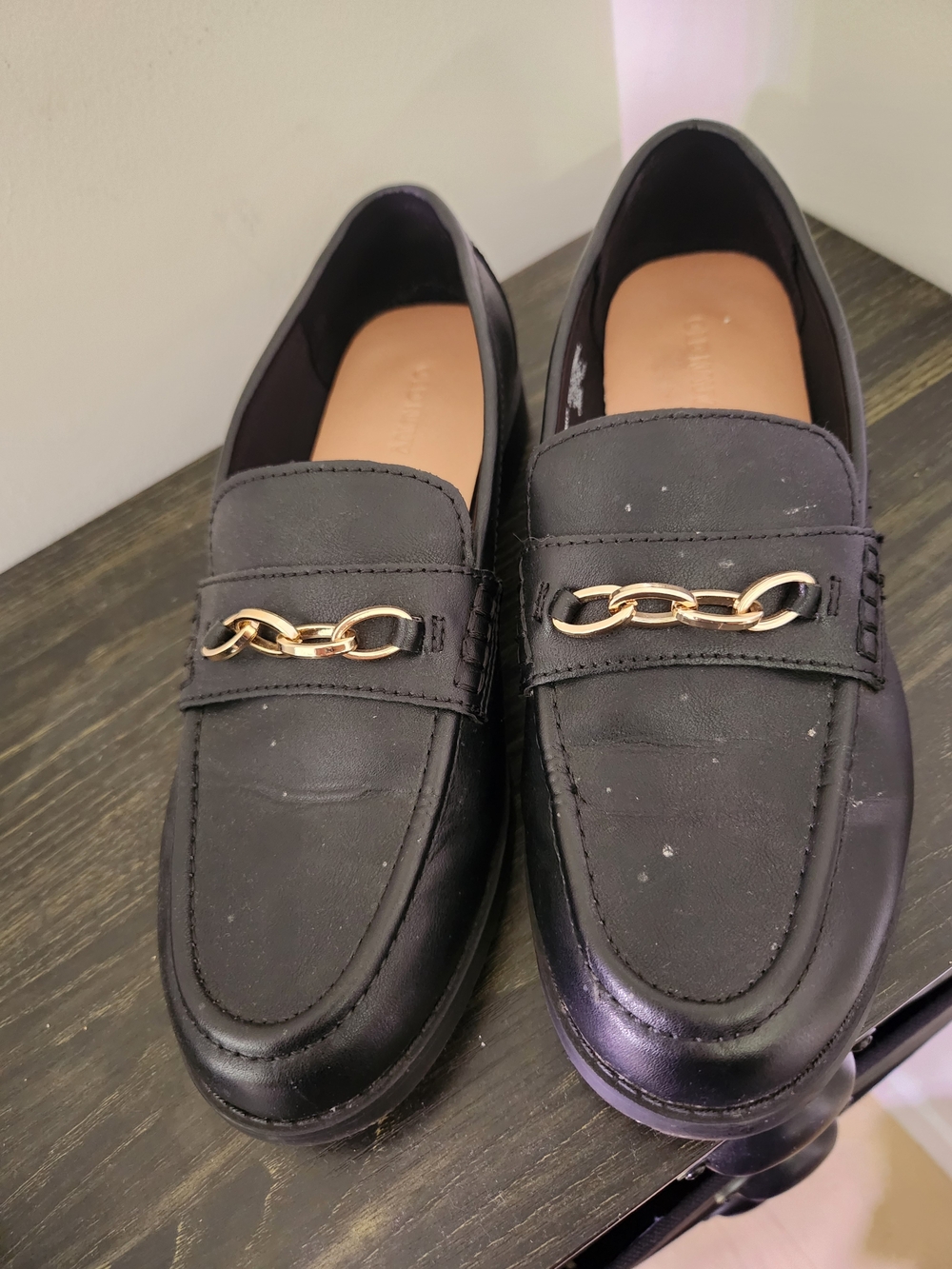 Old Navy Black Leather Slip-On Loafers with Gold Chain